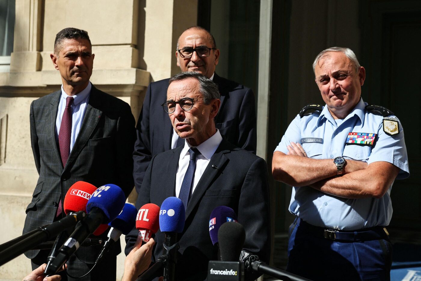 Paris, le 9 septembre 2025. Le ministre de l’Intérieur Bruno Retailleau, accompagné de Laurent Nuñez, préfet de police de Paris, a évoqué la mobilisation policière mis en place pour les éventuels blocages liés au mouvement du 10 septembre. AFP/Alain Jocard